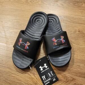 Girls size 1 Under Armour Slides